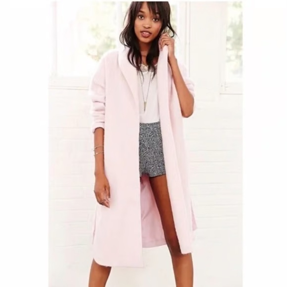 NWT Urban Outfitters Kimchi Blue Blush
Baby Pink Wool Duster Coat  Size Large